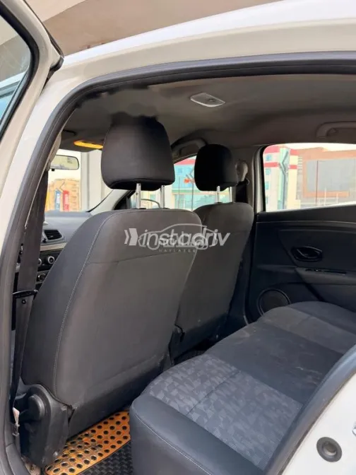 رينو فلوانس 2015 أبيض مستعملة للبيع - 4