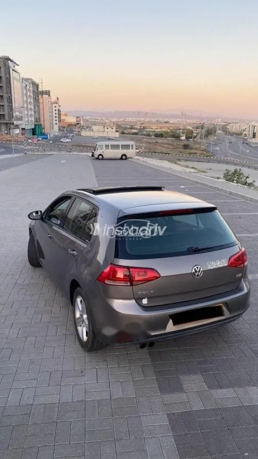 فولكس فاغن جولف 7 2014 رمادي مستعملة للبيع - 5