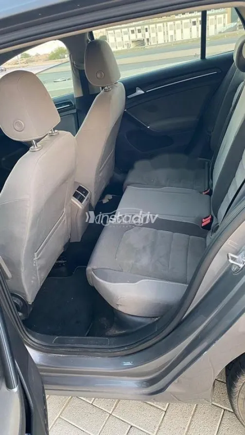 فولكس فاغن جولف 7 2014 رمادي مستعملة للبيع - 8