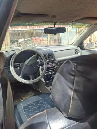 كيا ريو 2001 فضي مستعملة للبيع