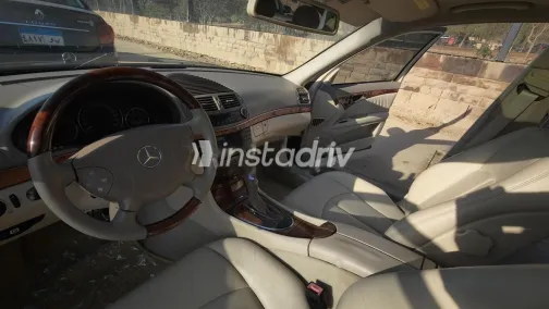 مرسيدس E 320 2003 أسود مستعملة للبيع - 7