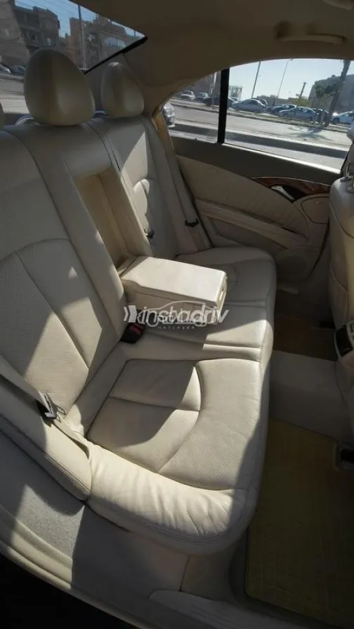 مرسيدس E 320 2003 أسود مستعملة للبيع - 10