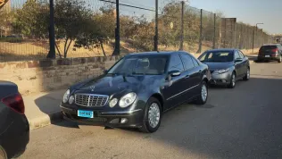 مرسيدس E 320 2003 أسود مستعملة للبيع