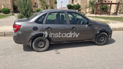 لادا جرانتا 2015 أبيض مستعملة للبيع - 7