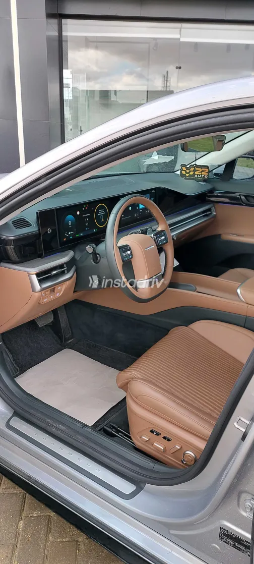 هيونداي أزيرا 2023 أبيض مستعملة للبيع - 4