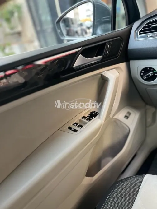 فولكس فاغن تيجون 2021 رمادي مستعملة للبيع - 8