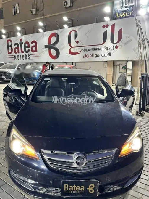 اوبل كاسكادا 2018 أزرق غامق مستعملة للبيع - 3