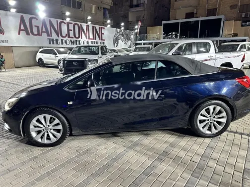 اوبل كاسكادا 2018 أزرق غامق مستعملة للبيع - 4