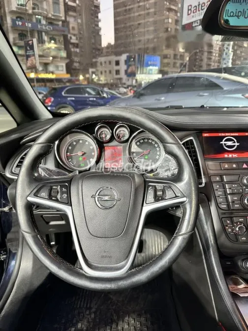 اوبل كاسكادا 2018 أزرق غامق مستعملة للبيع - 10