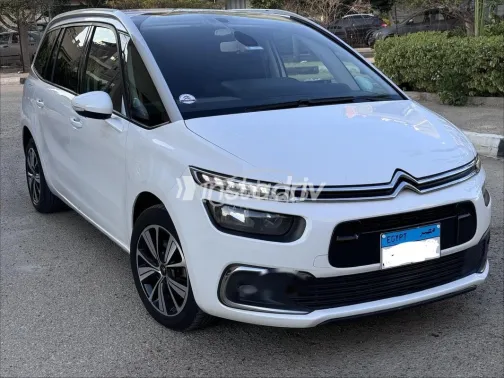 Citroën C4 Grand Picasso 2019 White Used for Sale - 1