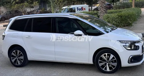 Citroën C4 Grand Picasso 2019 White Used for Sale - 3