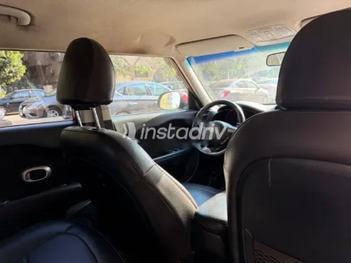 Kia Soul 2017 Red Used for Sale - 8