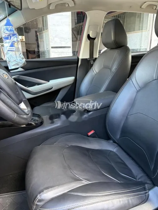 Chevrolet Captiva 2020 Red Used for Sale - 3