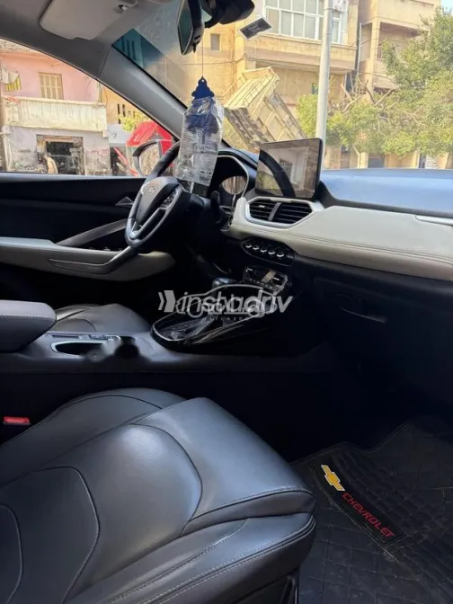 Chevrolet Captiva 2020 Red Used for Sale - 7