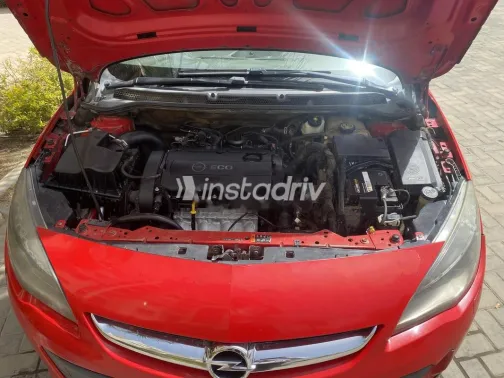 اوبل أسترا 2016 أبيض مستعملة للبيع - 10