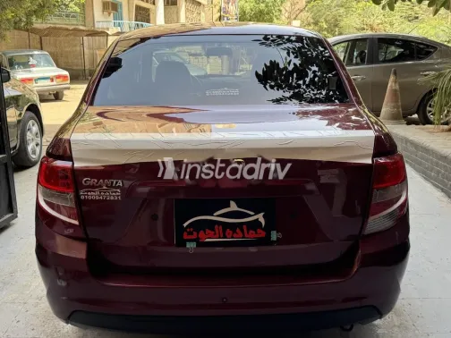 لادا جرانتا 2020 أحمر غامق مستعملة للبيع - 5