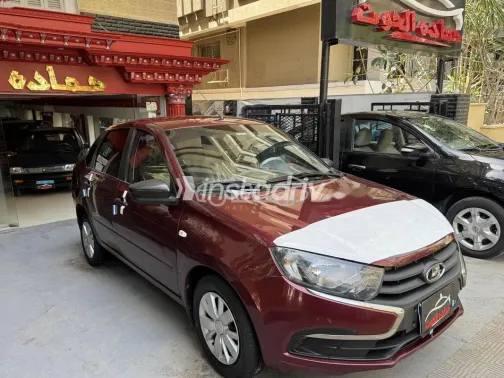 لادا جرانتا 2020 أحمر غامق مستعملة للبيع - 6