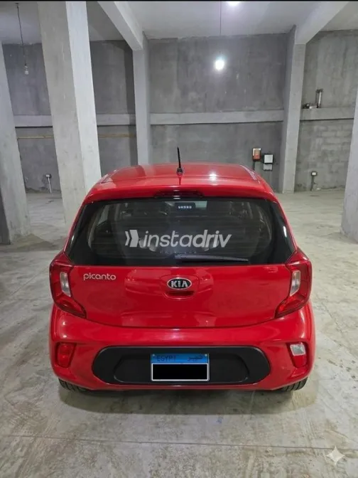 كيا بيكانتو 2018 أبيض مستعملة للبيع - 1