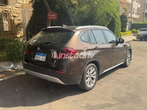 بي ام دبليو X1 2012 برونزي مستعملة للبيع - 3