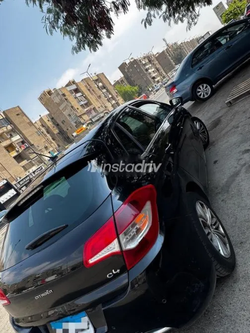 Citroën C4 2015 Black Used for Sale - 3