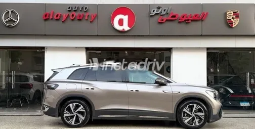 Volkswagen ID 6 2022 Gold Used for Sale - 5