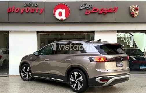 Volkswagen ID 6 2022 Gold Used for Sale - 8