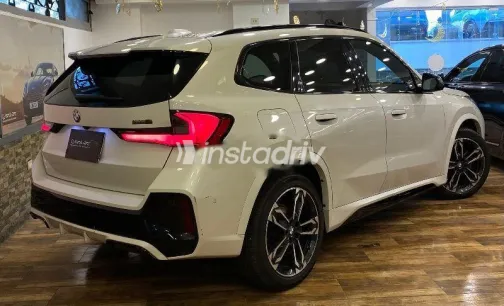 بي ام دبليو X1 2024 أبيض مستعملة للبيع - 5