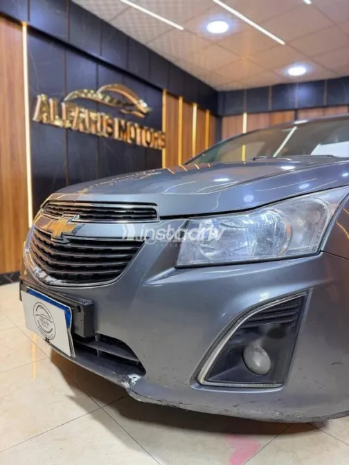 شيفروليه كروز 2015 فضي مستعملة للبيع - 4