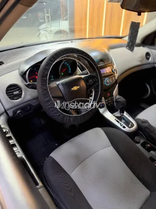 شيفروليه كروز 2015 فضي مستعملة للبيع - 9