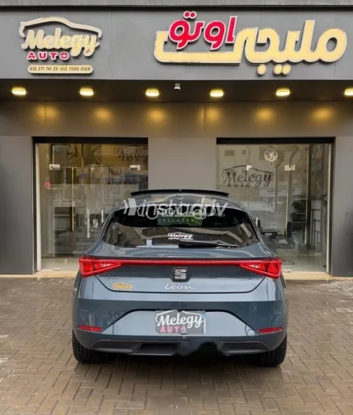 سيات ليون 2025 رمادي مستعملة للبيع - 6