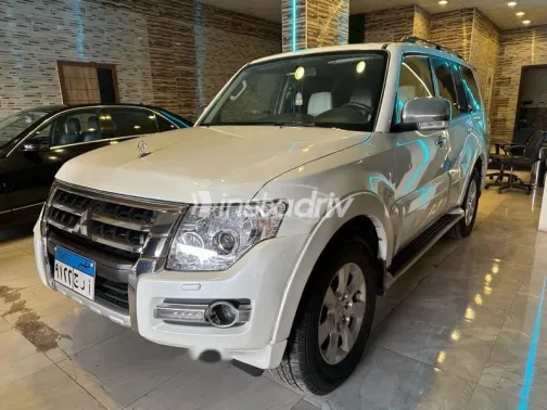 Mitsubishi Pajero 2016 White Used for Sale - 1