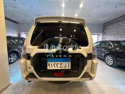 Mitsubishi Pajero 2016 White Used for Sale - 6