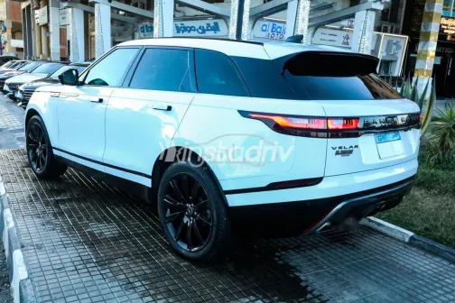 لاند روفر فيلار 2020 أبيض مستعملة للبيع - 2