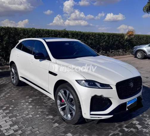 جاكوار اف بيس 2024 أبيض مستعملة للبيع - 1