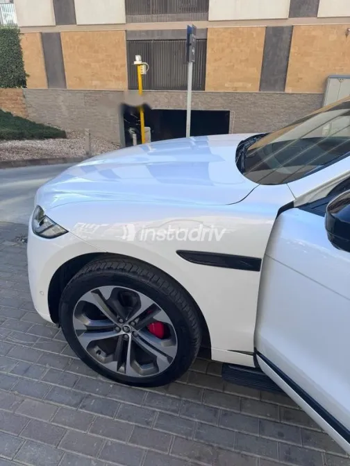 جاكوار اف بيس 2024 أبيض مستعملة للبيع - 7