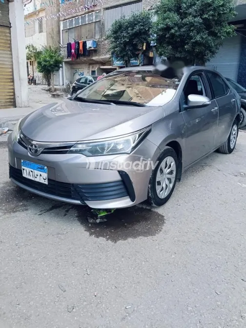 Toyota Corolla 2019 Silver Used for Sale - 4