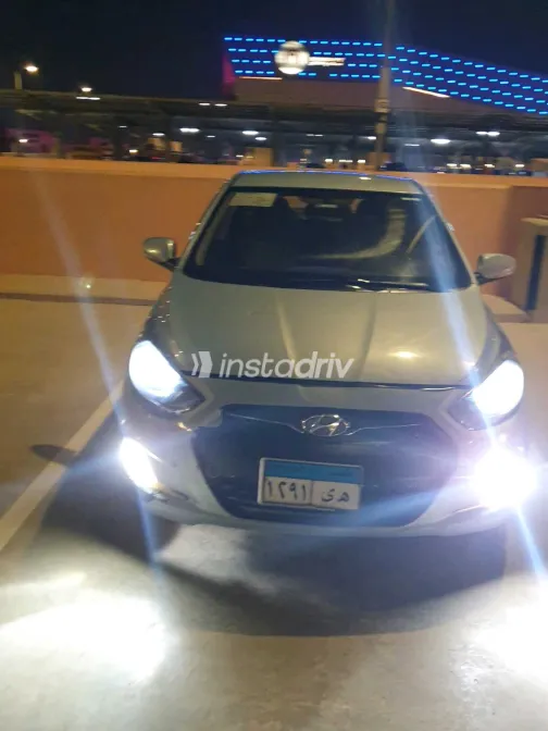 هيونداي اكسنت RB 2014 أبيض مستعملة للبيع - 4