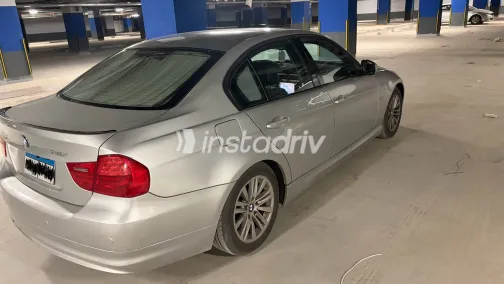 بي ام دبليو 316 2011 أبيض مستعملة للبيع - 1