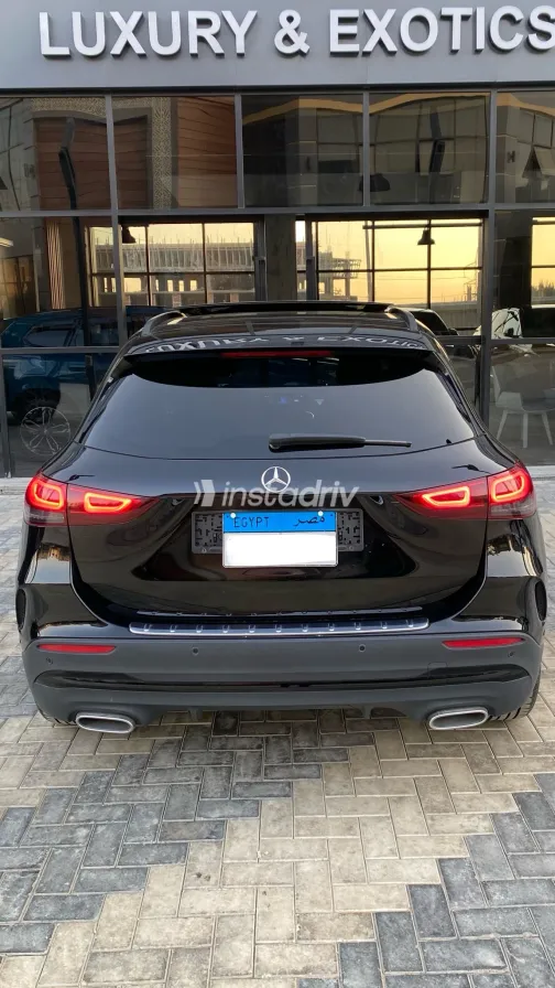 مرسيدس GLA 200 2023 أبيض مستعملة للبيع - 3