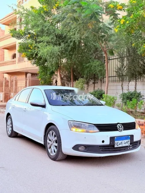 فولكس فاغن جيتا 2014 أبيض مستعملة للبيع - 3