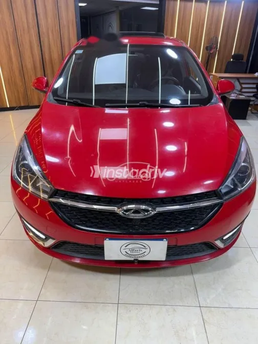 شيرى اريزو 5 2023 أحمر مستعملة للبيع - 2