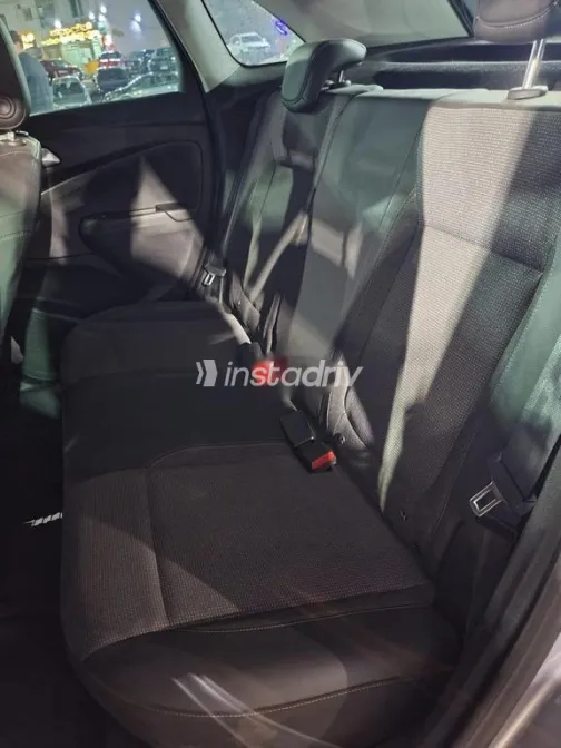 Opel Crossland 2021 Silver Used for Sale - 5