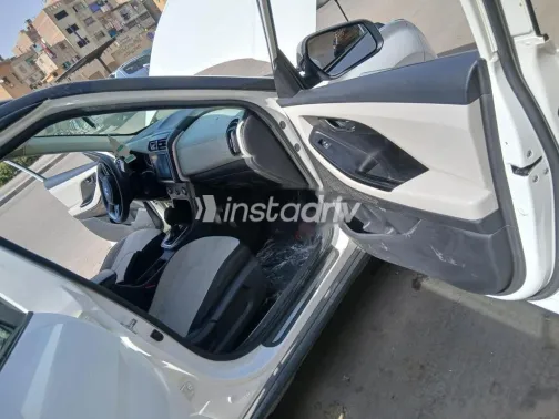 Hyundai Creta 2021 White Used for Sale - 2