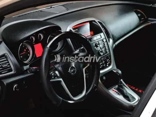 Opel Astra 2017 White Used for Sale - 6