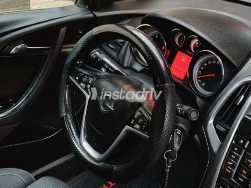 Opel Astra 2017 White Used for Sale - 9