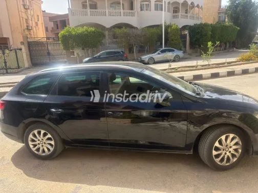 Seat Leon 2015 White Used for Sale - 5