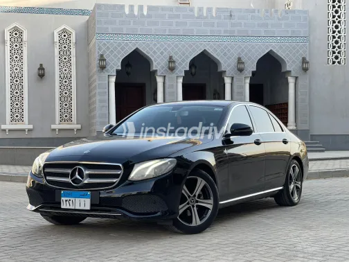 Mercedes E 180 2019 White Used for Sale - 7