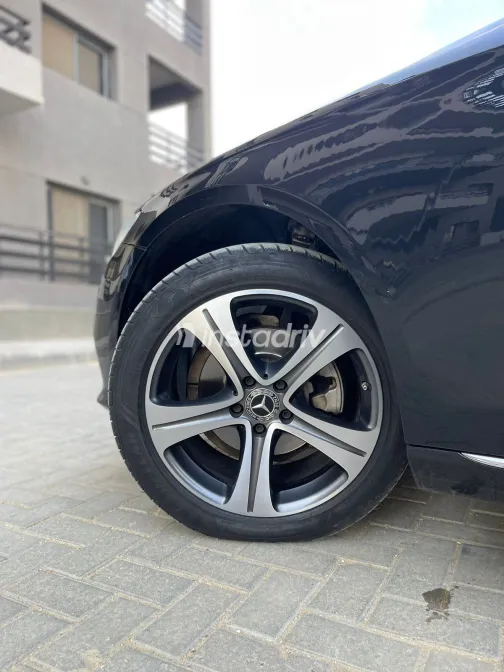 Mercedes E 180 2019 White Used for Sale - 9