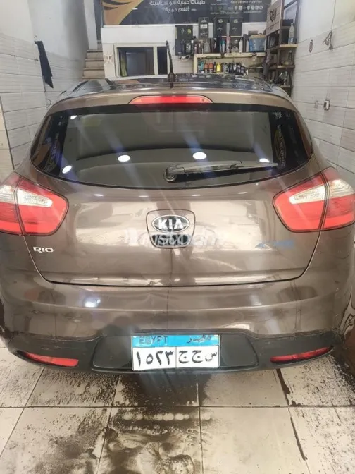 كيا ريو 2014 موكا مستعملة للبيع - 2