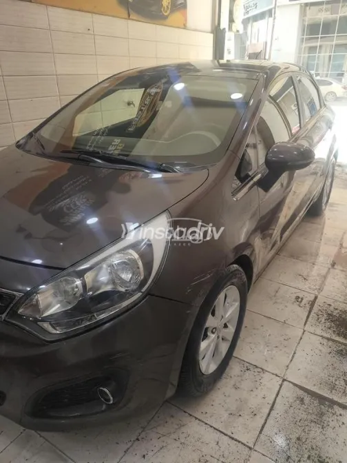 كيا ريو 2014 موكا مستعملة للبيع - 4